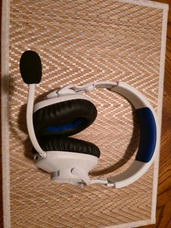 JBL Quantum 360P Console Wireless like new missing receiver