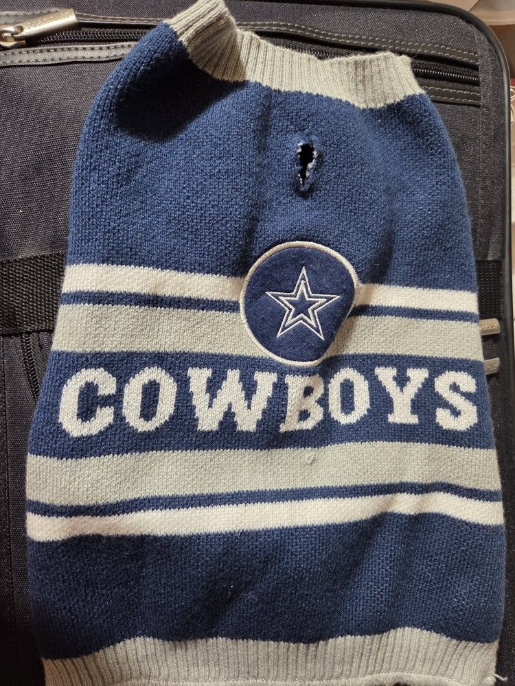 Cowboys pet sweater