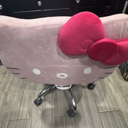 Hello Kitty Chair 