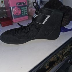 NIKE SPEEDSWEEP WOMENS WRESTLING SHOES 