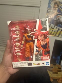 Super Saiyan god Goku SHF
