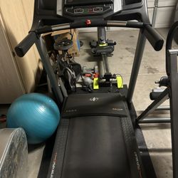 Treadmill 