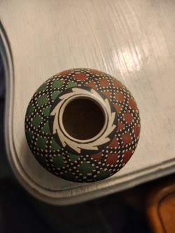 Beautiful Hand Painted Mata Ortiz Pottery Seed Pot