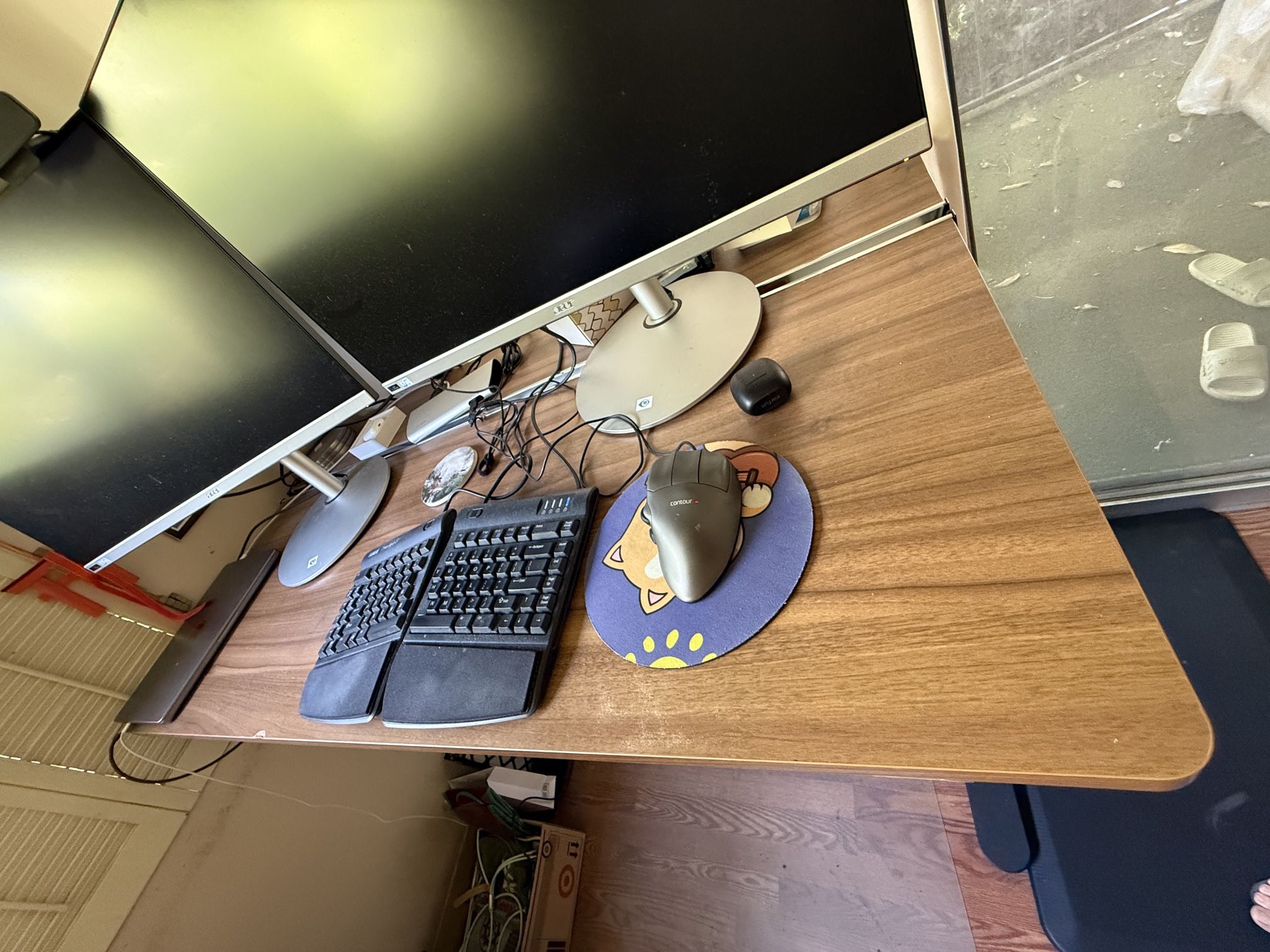 Electronic Adjustable Standing Desk-Ergonomic & Study
