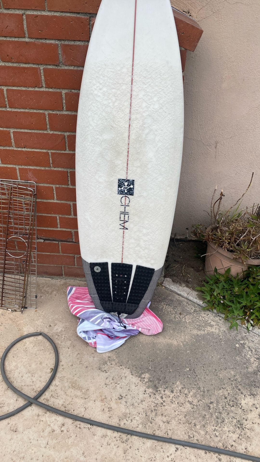 Chem Channel Surfboard 5”7 // 28.8L