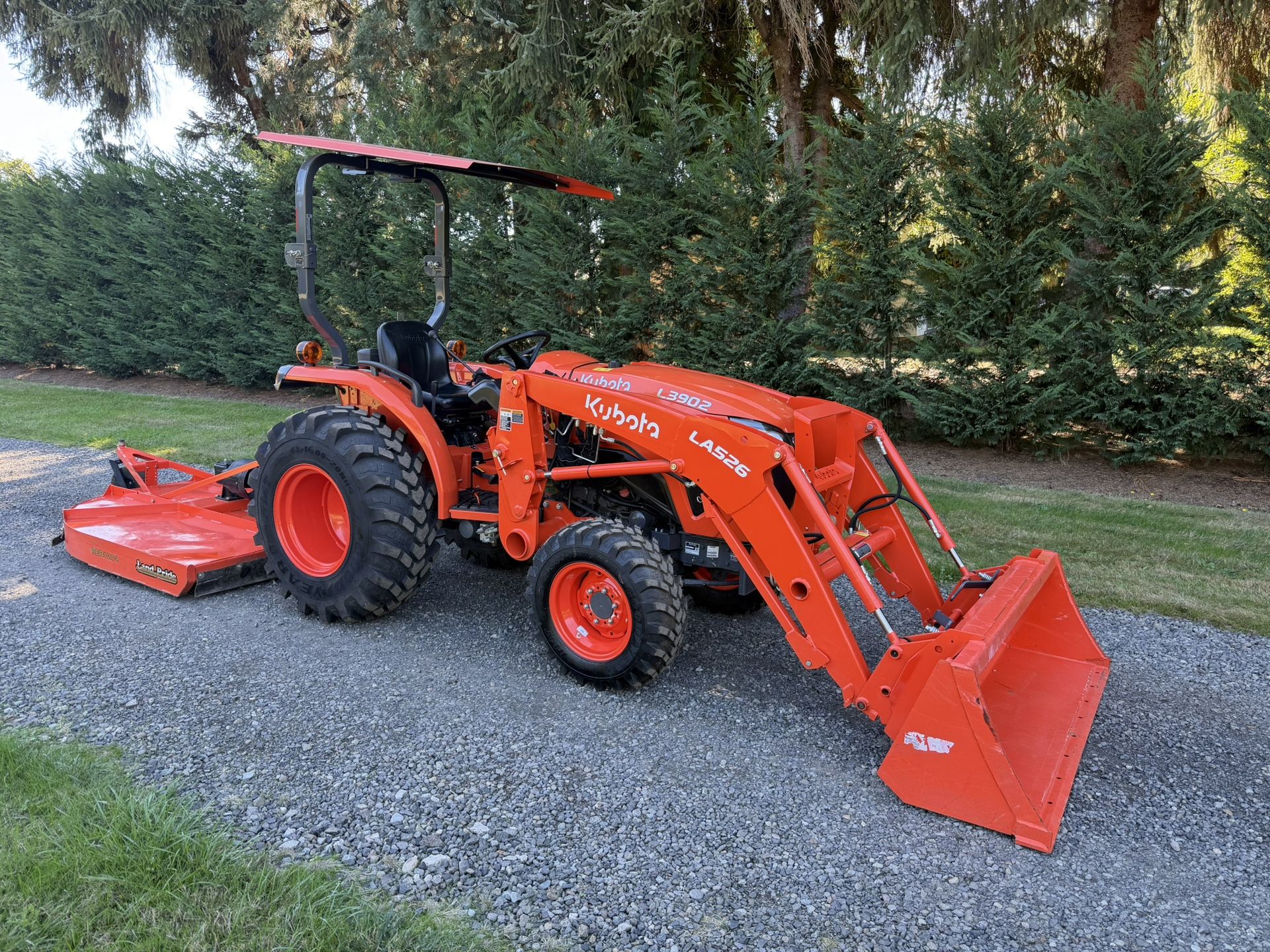 2024 Kubota L3902 Tractor, Loader, Brush Hog - 53 Hours - Gear Drive