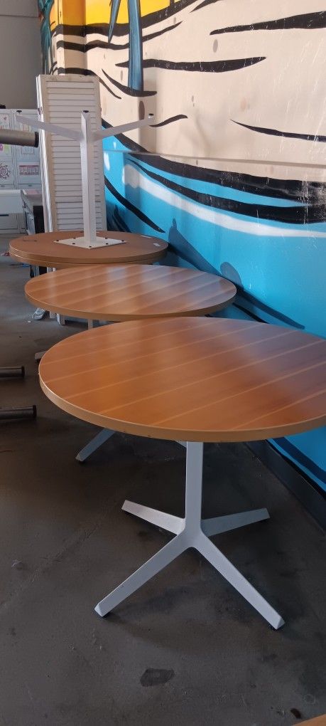 4 Round Tables Free Delivery