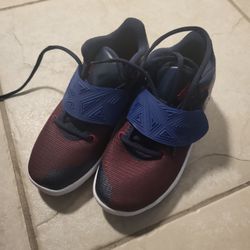 Nike Shoes Size 2.5Y