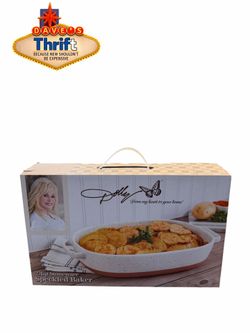 🧡 NEW Dolly Parton 2.4-Quart Stoneware Speckled Baker – $20