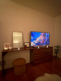 Extendable  Dresser