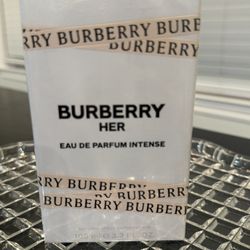 Burberry Her