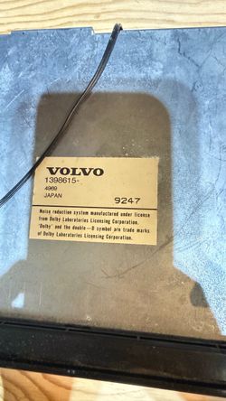 Vintage OEM Volvo CR-814 AM/FM Cassette Radio 1398(contact info removed)