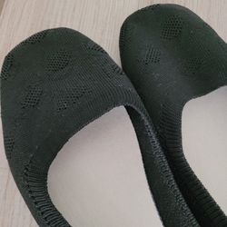 NEW Size 8.5 Black Flats!