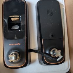 Ultra Q8 Smart Lever Fingerprint Lock