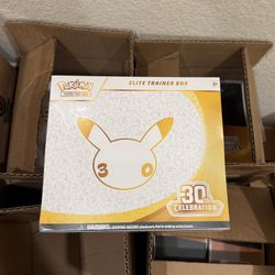 Pokemon 30th Celebration ETB