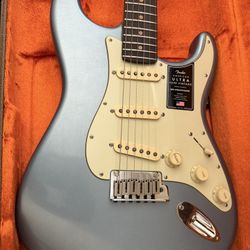 Fender American Ultra Luxe Vintage ‘60s Stratocaster