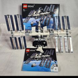 Lego Ideas 21321 NASA International Space Station 100% Complete w/ Manual & Box