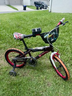 Selling Hot Wheels 16” Kids Bike with Training Wheels
