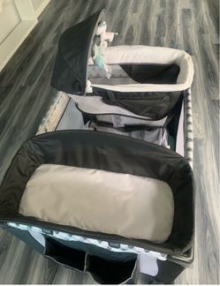 Foldable Baby Travel Cot with Bassinet