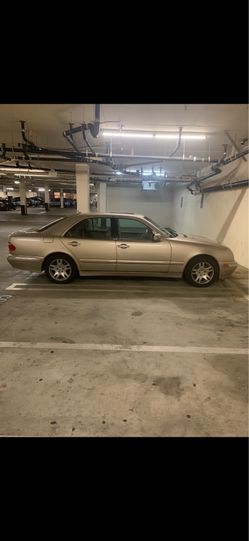 2000 Mercedes Benz E320