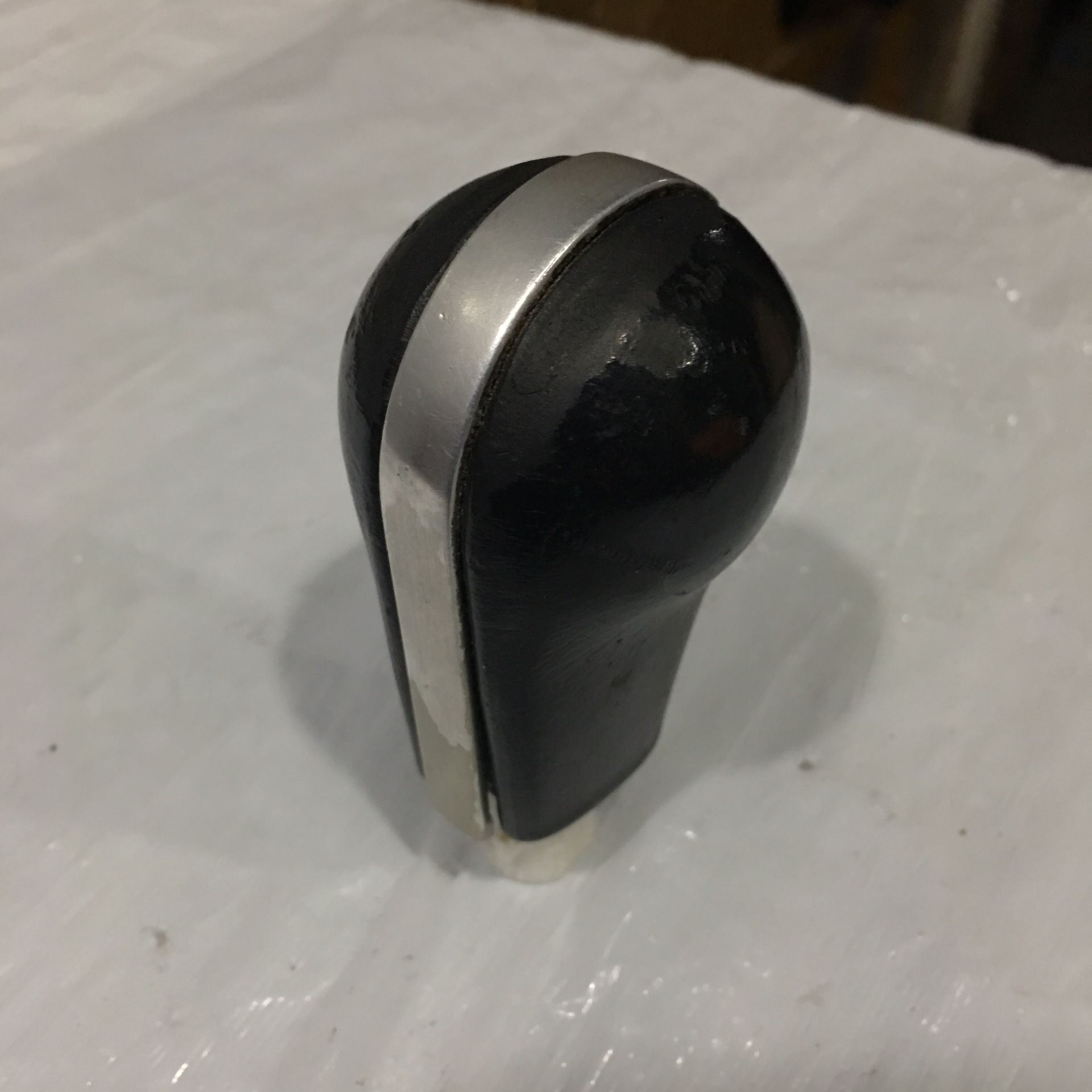 Infiniti G35 Shifter Shift Knob Trim Shifter Handle (for AT / Automatic Transmission)