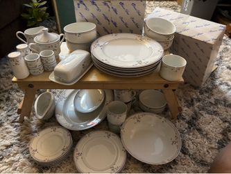 Brand new dinnerware
