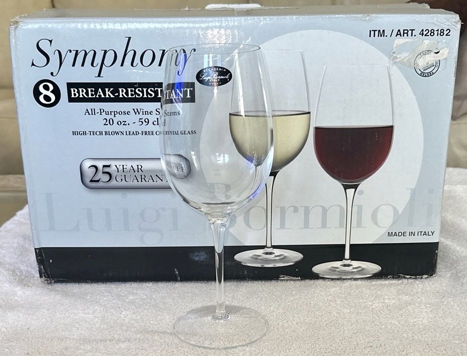 Symphony 8 Piece Set~Break Resistant 20 oz All Purpose Wine Glasses. Lead  free Crystal Glass Made in Italy! New for Sale in Morton Grove, IL - OfferUp