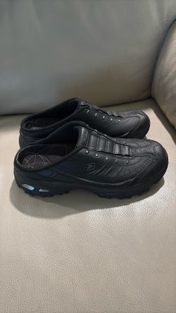 Black D’Lites Skechers size 8.5