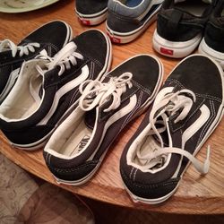 KIDS VANS $10 EACH PICK UP IN SUN VALLEY 