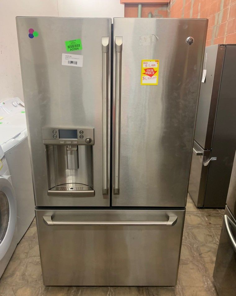 GE CYE22TSHSS 22.1 cu. ft. Refrigerator TYCY