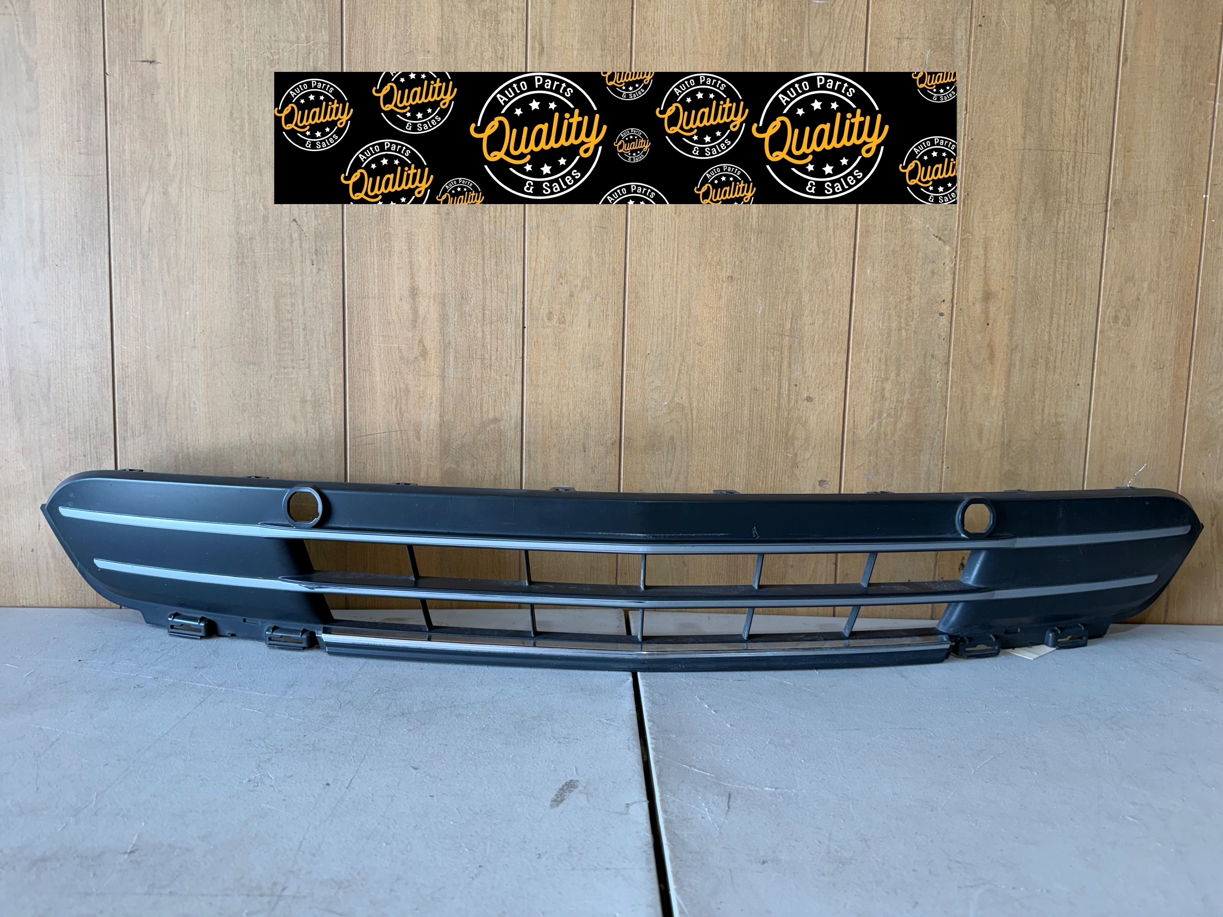 2013 2014 2015 2016 Lincoln MKS Front Bumper Lower Grille