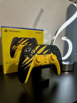 PS5 DualSense Limited Edition Wireless Controller