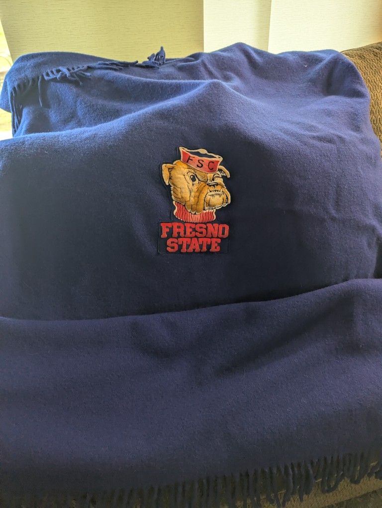 Fresno State Pendleton Throw 