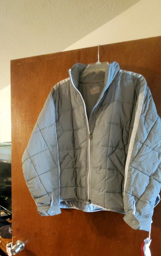 Free People Reflective Pippa Packable Puffer
Jacket. Small