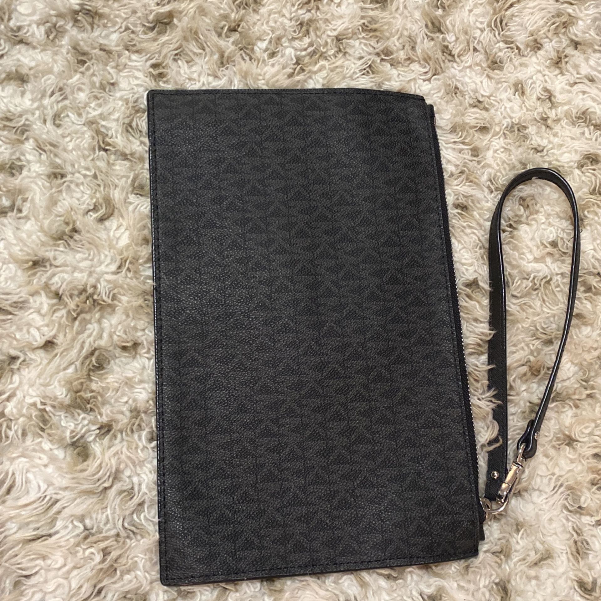 Authentic Michael Kors wristlet clutch