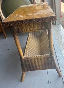 Antique Wicker and Laminate table for book/entry way