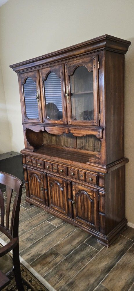 China Hutch