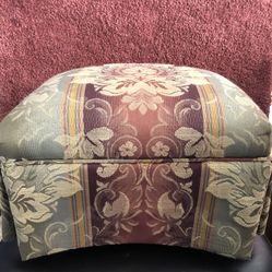 Hassock/Footstool