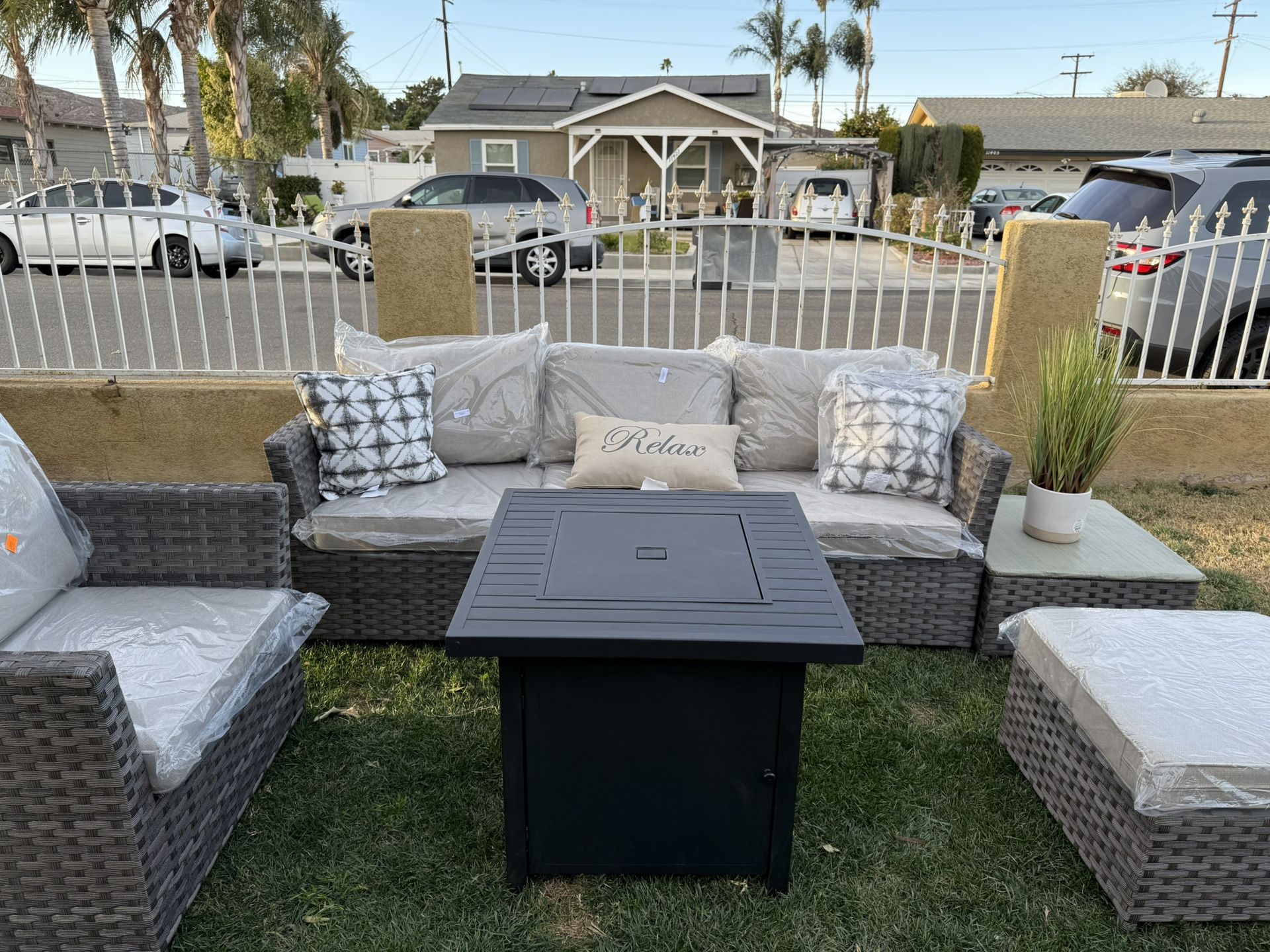 Brand New Patio Outdoor Furniture Set