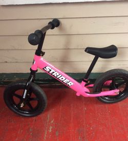 Strider 12 Classic Balance Bike 2016