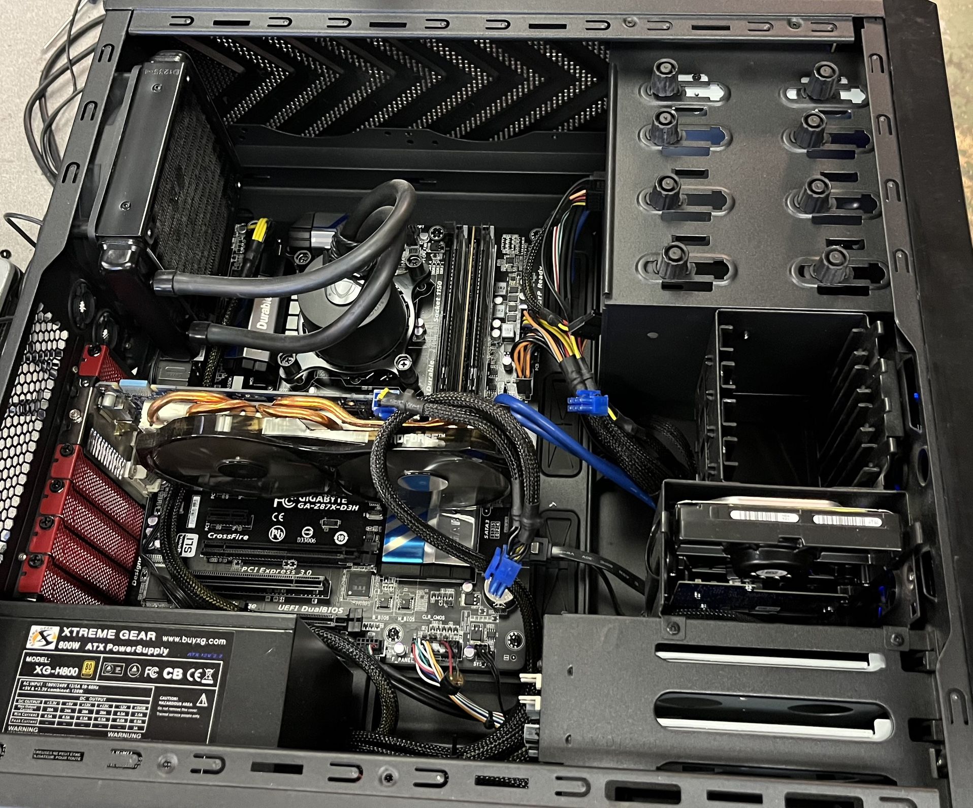 Older Cyberpower Gaming PC i7-4770K - 16gb Ram - 800w Psu - No OS