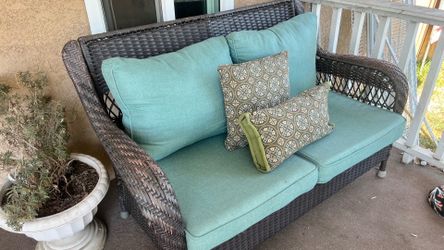 Wicker Patio/Porch Love Seat