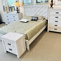 Queen bedroom set 