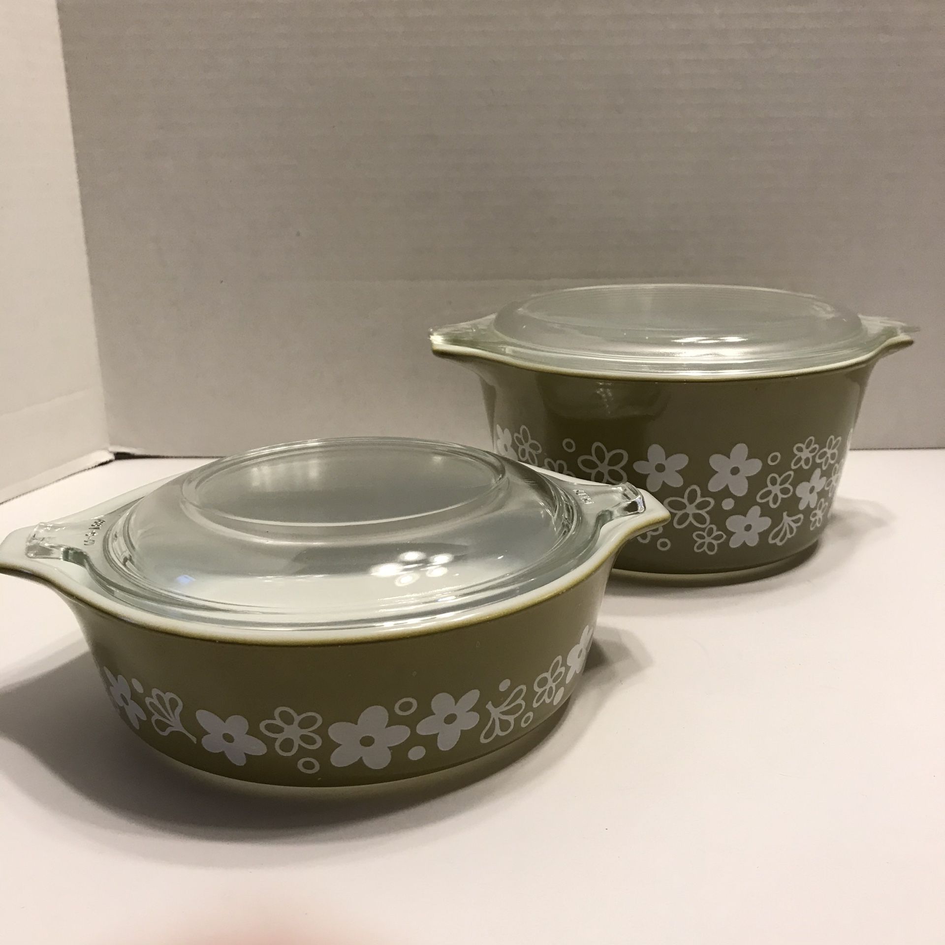 Pyrex Spring Blossom Crazy Daisy Baking Dishes with Lids