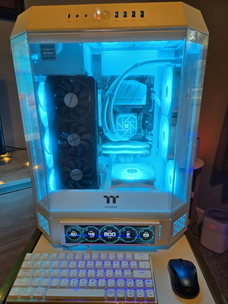 Gaming PC, Custom AMD Build With RGB Lighting and Liquid Cooling