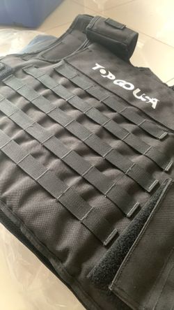 Brand New Tactical Vest ( Sizes Large or XL only)
