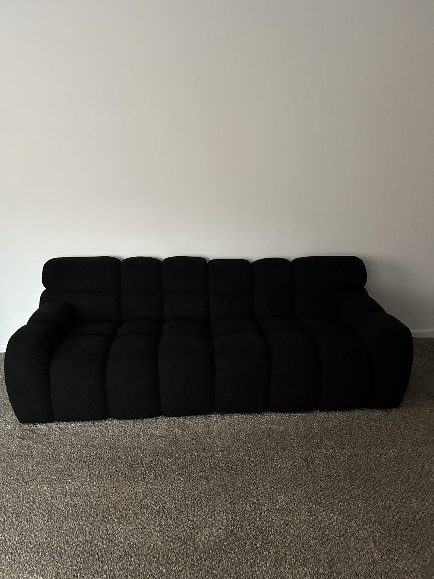 Couch for Sale (Jefferson Ave) 