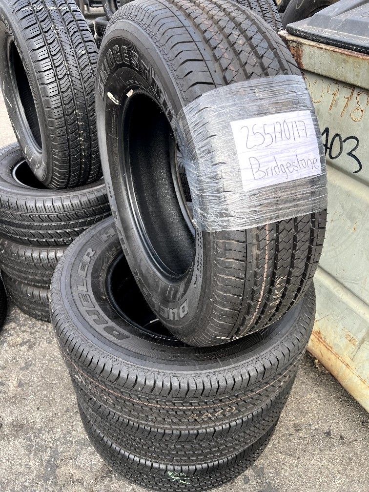 255/70/17 Bridgestone #4 Tires Like New Mount & Balance // 4 llantas como nuevas Instaladas Y Balanceadas