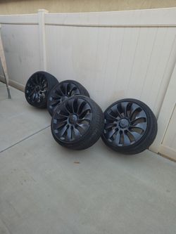 Tesla Turbine Wheels with Tires Set of 4