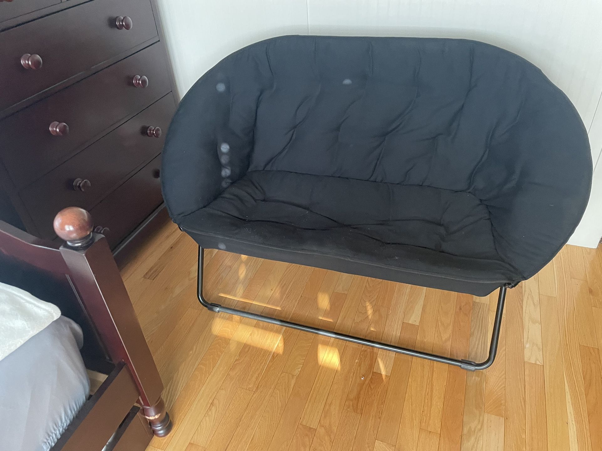 Double Dish Chair Black Room Essentials